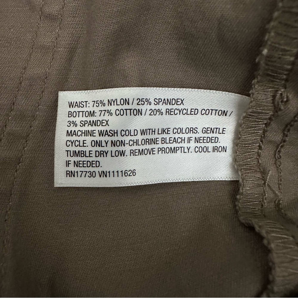Ingrid & Isabel Women’s Maternity Tan Nylon Full Panel Brown Pants Size XS - Picture 8 of 10